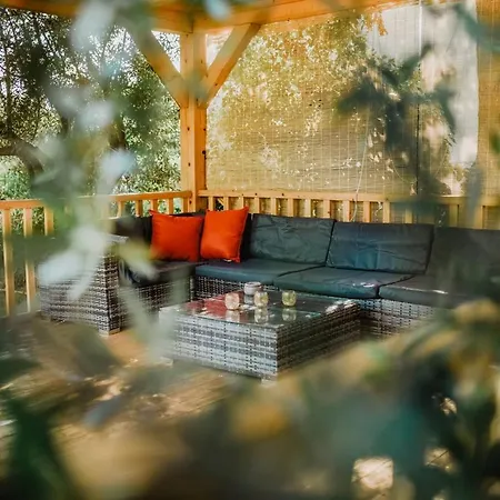 House Peroj, Wi-fi, Free Parking, Garden, Hot Tube, Pet Friendly Перой