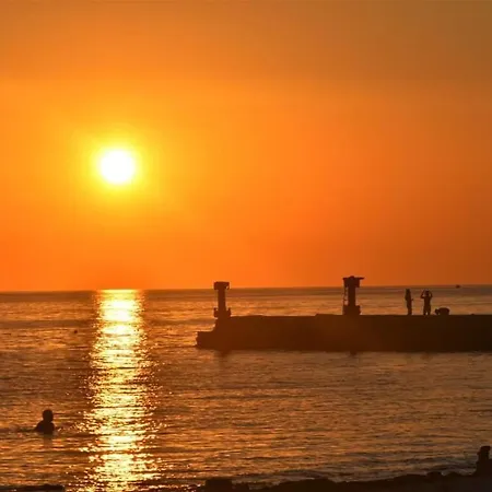 Апартаменты House Peroj, Wi-fi, Free Parking, Garden, Hot Tube, Pet Friendly