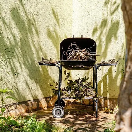 アパート House Peroj, Wi-fi, Free Parking, Garden, Hot Tube, Pet Friendly
